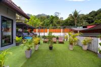 Jungle style villa 3br - Bed and Breakfast Ban Kamala
