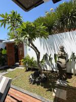 Coastal Bliss Jimbaran 2BR Villa with Private Pool - B&B Jimbaran