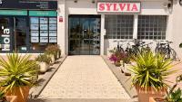 Sylvia Azure Residence Empuriabrava - Bed and Breakfast Empuriabrava
