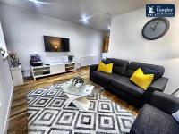 Langley Apartment - part of The Langley Collection - 2 bed 2 bath City Centre apartment - Ferienwohnung Inverness