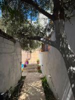 Aranit Guest House - Bed and Breakfast Vlorë