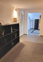 Spacious apartment with garden and free parking - B&B Lubiana
