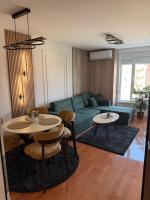Filip - B&B Niš