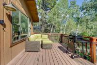 Walk to Crystal River & Dtwn! Mtn-View Gem w/ Deck - B&B Marble