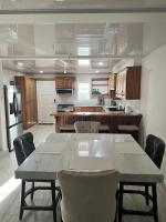Crusoe Escape Villa - B&B Crown Point