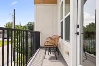 The Suite Spot, 4BR with 2 King Suites near NRG Stadium - Ferienwohnung Houston