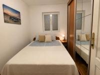 Panoramic Sea and City View Apartment with Terrace Budva - B&B Budva