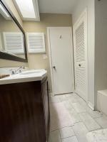 Toronto 4 BR House with BBQ for 2-7 Guests - B&B Toronto
