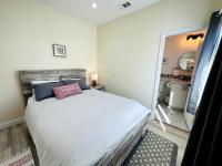 2-bedroom guest house in cool Huntington Beach with AC, WiFi - B&B Huntington Beach
