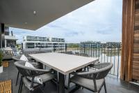 Kingston Foreshore Paradise - 2BR - Bed and Breakfast Kingston