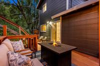 Forestville Redwood Escape - Bed and Breakfast Forestville