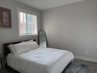 OceanVista Spacious 2BR 3BD 1BTH Free Parking Stunning Ocean and Mountain View - B&B Victoria