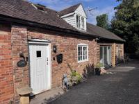 Cottage - Sleeps 4 - Parking - B&B Evesham