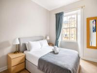 BnBNova - 2BR - West End Castle - Bed and Breakfast Edinburgh