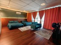 FnS Shoplot Building, Separate bathroom, Netflix - B&B Kota Tinggi
