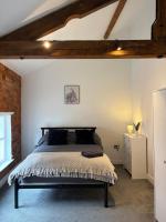 10 Silvester- Modern 2 Bed City Centre Apartment - B&B Kingston upon Hull