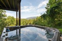 King of Mountain Views Hot Tub Grill Games - B&B Gatlinburg