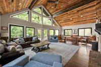King of Mountain Views Hot Tub Grill Games - B&B Gatlinburg