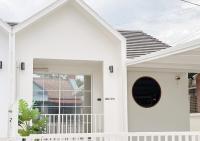White House Near Chiang Mai Airport 3BR - B&B Chiang Mai