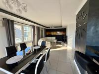 APARTAMENT 110m z tarasem 80m - B&B Poznań