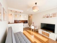 Warsaw Airport&City Apartment by JumpInHere - Bed and Breakfast Warschau