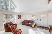 Crystal View - B&B Florissant