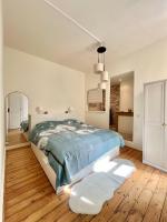 Elegant Stay in Vibrant Ixelles - B&B Brussels