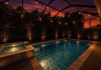 Naples Modern Masterpiece 3BR Pool Spa & Bikes - Bed and Breakfast Naples