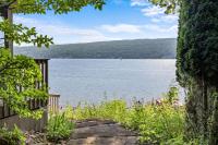 Luxury Lake House Dock Firepit Lake Access - Ferienwohnung Penn Yan