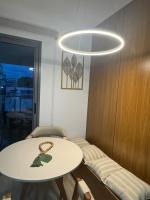 Piratininga Beach decorated bedroom and living room - B&B Niterói