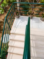 Petros Garden House - B&B Himarë