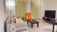 Comfy Bedroom in Apartment - Homestay - Ferienwohnung Dubai