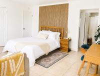 Downtown Studio Free Parking 1 mi to Beach & Convention Center - B&B Long Beach