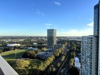 Stunning Olympic Park Views - Entire Apartment - Bed and Breakfast Sydney