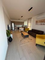 Mackenzie Seaside Apartment - Bed and Breakfast Larnaca