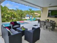 Villa familiale Cerise avec piscine et vue mer - Bed and Breakfast Les Trois-Îlets