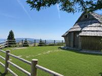 Chalet Velika Planina with Sauna - I FEEL ALPS - Ferienwohnung Stahovica