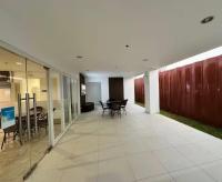 Studio Condo Staycation I The Courtyard at Scala I Taguig City - B&B Manila