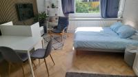 Studio apartment close to Tram and Train station &DTU - Ferienwohnung Søborg