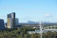 Luxurious Pool View at Sydney Olympic Park - B&B Sydney
