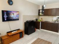Spacious Rongai Studio with Pool, Free Parking and WiFi by Legatus - B&B Nairobi