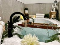 Beautiful tranquil centrally located condo - Bed and Breakfast Collingwood