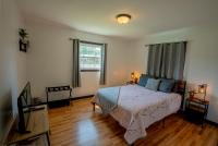 Whiskey Trails Cottage - B&B Tullahoma