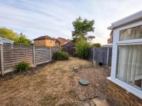 Spacious 3Bed Home - Contractor - Driveway - Sleeps 5 - Chambres d'hôtes Milton Keynes