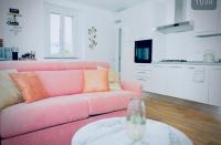Lora diamond Suite 3, free private parking, self check in, air conditioner - Ferienwohnung Como