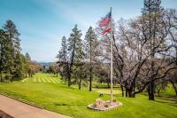 The 19th Hole - B&B Groveland
