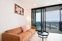 Luxury 60th Floor Skyline Views at The Star - B&B Gold Coast