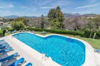 Ap128 - Big Townhouse - Sunny Side Of Aloha Pueblo - Bed and Breakfast Marbella