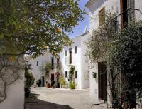 En- Cozy Andalusian Style Townhouse In Marbella - B&B Marbella