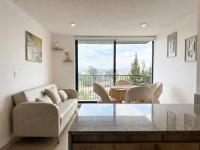 Condo in Quito near the American Embassy and Solca - B&B Quito
